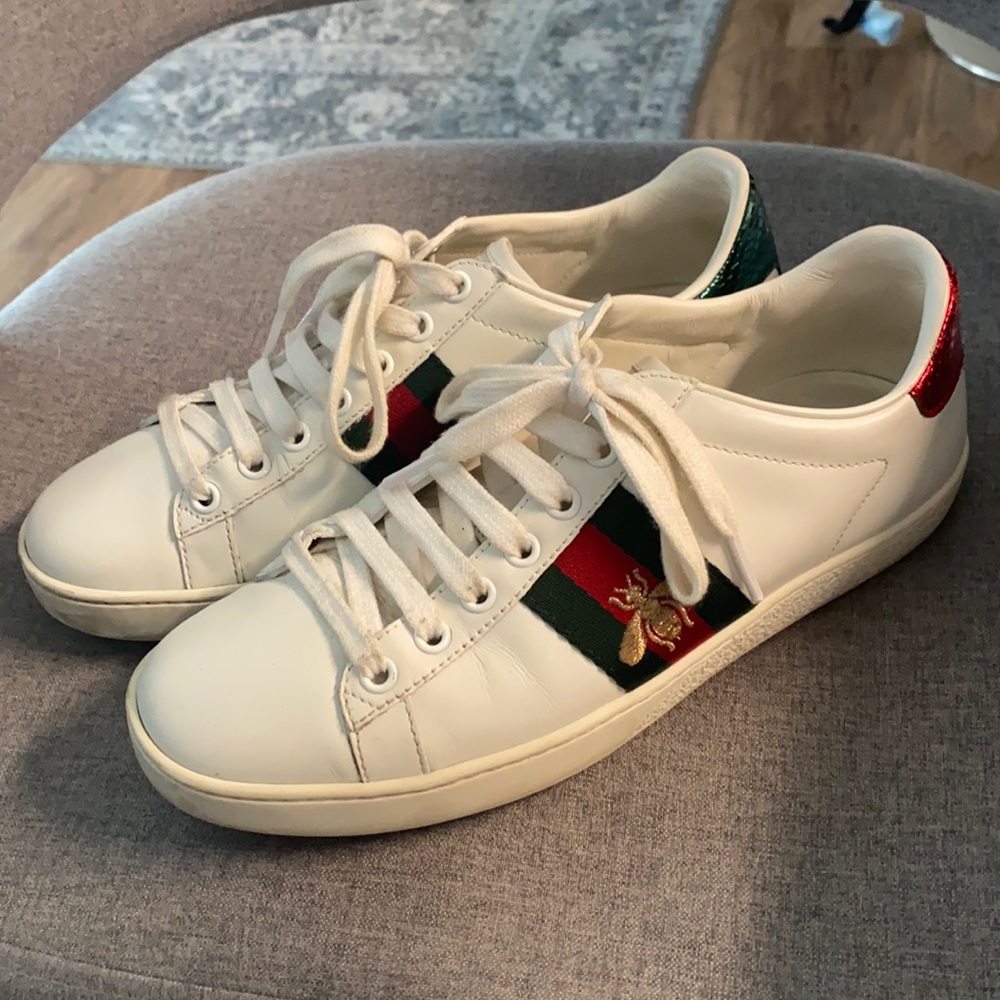 Gucci women’s ACE sneaker with bee